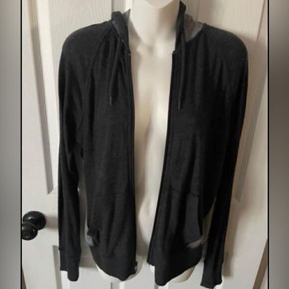 Gray lightweight hooded sweater  - Picture 2 of 3